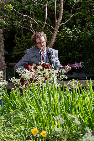 A festival-vibe wedding in Scotland for Kath & Hugh